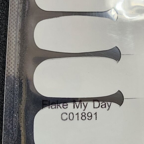 Color Street Nail Color Strips - Picture 2 of 2